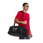 Ανδρική Τσάντα Ώμου Under Armour Undeniable 5.0 Μαύρη 1369222-001